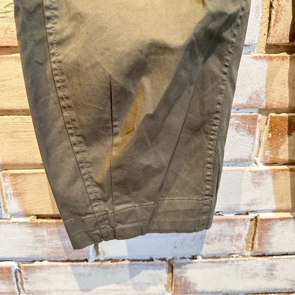 Everlane The Barrel Pant Olive Green - Picture 3 of 9